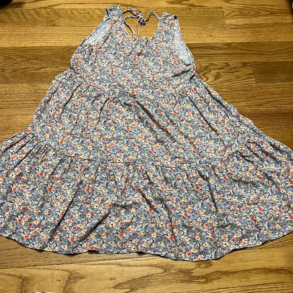 Light blue floral mini summer dress. Size small and in great conditions